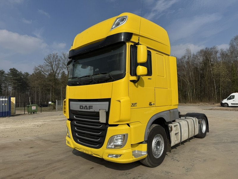 DAF 106 XF 460 Super Space Cab (MANUAL GEARBOX / BOITE MANUELLE / EURO 6) - Sadulveok: pilt 1 DAF 106 XF 460 Super Space Cab (MANUAL GEARBOX / BOITE MANUELLE / EURO 6) - Sadulveok: pilt 1