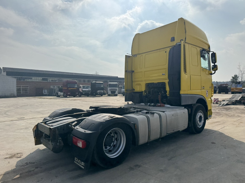 DAF 106 XF 460 Super Space Cab (MANUAL GEARBOX / BOITE MANUELLE / EURO 6) - Sadulveok: pilt 5 DAF 106 XF 460 Super Space Cab (MANUAL GEARBOX / BOITE MANUELLE / EURO 6) - Sadulveok: pilt 5