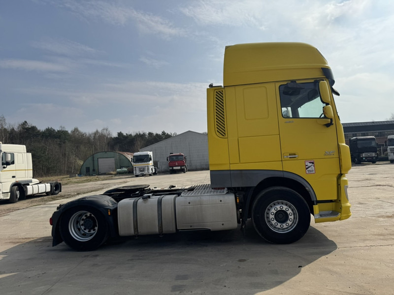 DAF 106 XF 460 Super Space Cab (MANUAL GEARBOX / BOITE MANUELLE / EURO 6) - Sadulveok: pilt 4 DAF 106 XF 460 Super Space Cab (MANUAL GEARBOX / BOITE MANUELLE / EURO 6) - Sadulveok: pilt 4