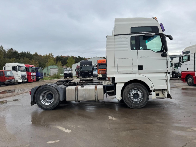MAN TGX 18.440 (MANUAL GEARBOX / BOITE MANUELLE / PTO / HYDRAULIQUE POUR BENNE) - Sadulveok: pilt 4 MAN TGX 18.440 (MANUAL GEARBOX / BOITE MANUELLE / PTO / HYDRAULIQUE POUR BENNE) - Sadulveok: pilt 4
