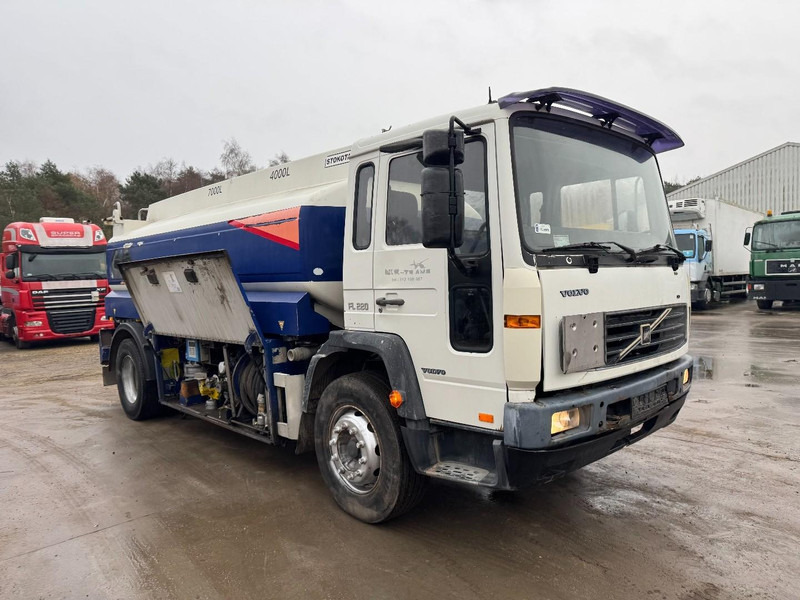 Volvo FL 6 - 220 (11000 L / 2 COMPARTMENTS / 18 TON / MANUAL GEARBOX / PERFECT) - Tsisternauto: pilt 3 Volvo FL 6 - 220 (11000 L / 2 COMPARTMENTS / 18 TON / MANUAL GEARBOX / PERFECT) - Tsisternauto: pilt 3