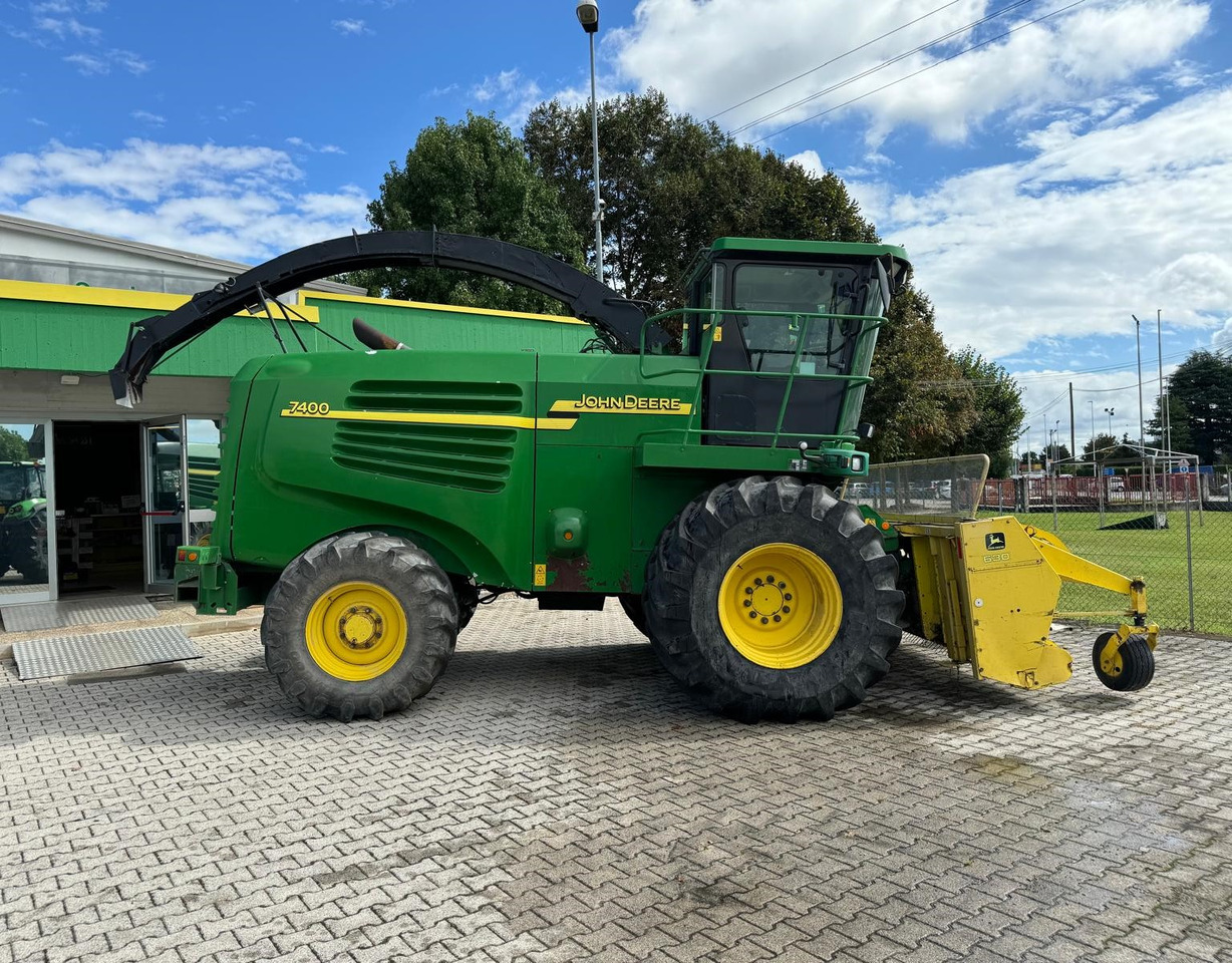 JOHN DEERE TRINCIA 7400 - Koristusmasin: pilt 2 JOHN DEERE TRINCIA 7400 - Koristusmasin: pilt 2