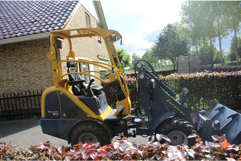Eurotrac w11 M OOK W12S OP VOORRAAD - Kompaktroomiklaadur: pilt 2 Eurotrac w11 M OOK W12S OP VOORRAAD - Kompaktroomiklaadur: pilt 2