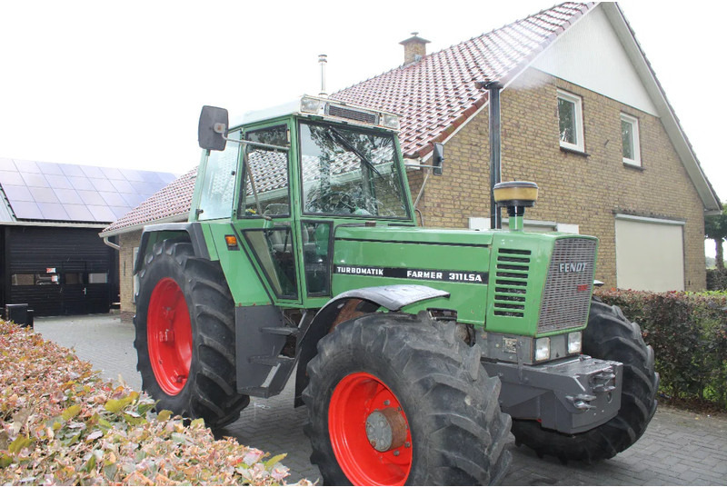Fendt 311 LSA - Traktor: pilt 1 Fendt 311 LSA - Traktor: pilt 1