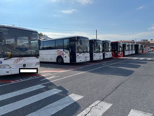 Mercedes-Benz Tourismo RH, 57 Schlafsessel, Klima, Gurte., - Maakonnaliini buss: pilt 1 Mercedes-Benz Tourismo RH, 57 Schlafsessel, Klima, Gurte., - Maakonnaliini buss: pilt 1