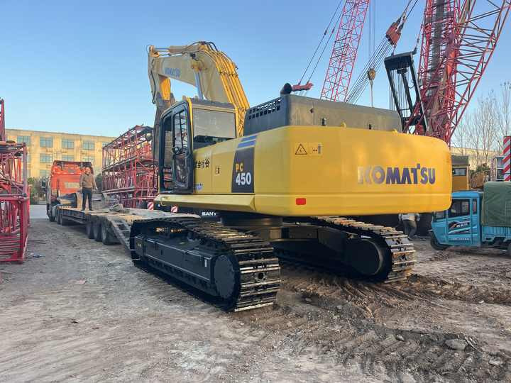45-ton Second-hand Komatsu PC450-8 Hydraulic Crawler Excavator on Sale. Used Komatsu 450-8 in Excellent Condition Hot Sale - Lintekskavaator: pilt 2 45-ton Second-hand Komatsu PC450-8 Hydraulic Crawler Excavator on Sale. Used Komatsu 450-8 in Excellent Condition Hot Sale - Lintekskavaator: pilt 2