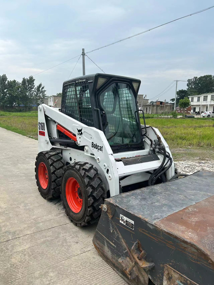 BOBCAT S160 - Kompaktlaadur: pilt 1 BOBCAT S160 - Kompaktlaadur: pilt 1