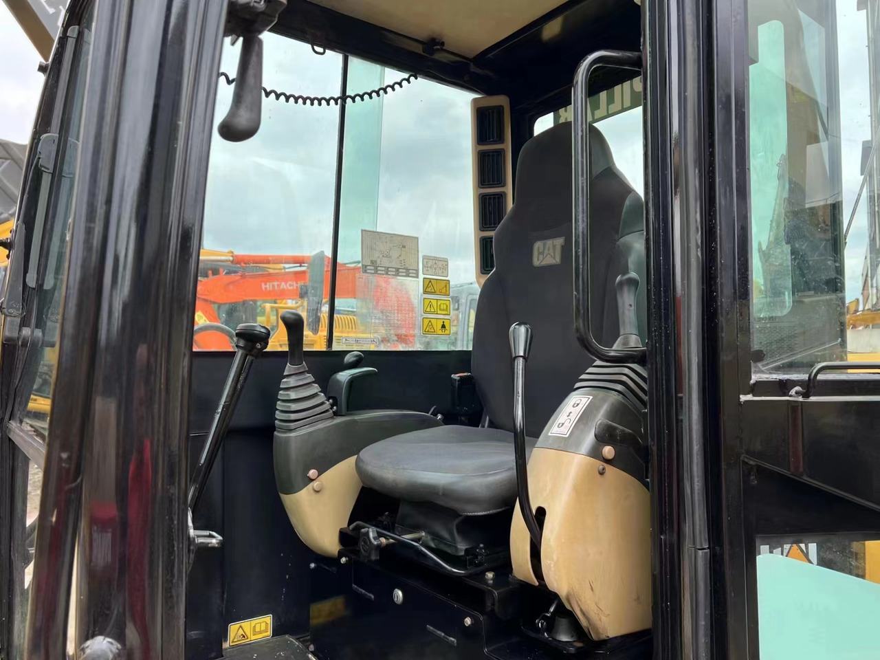 CATERPILLAR 306e2 - Miniekskavaator: pilt 4 CATERPILLAR 306e2 - Miniekskavaator: pilt 4