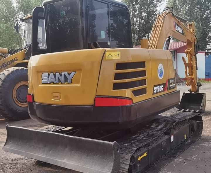 China Brand Used Sany Sy60c Mini Excavator 6ton Crawler Earth Digger Machine for Sale - Lintekskavaator: pilt 4 China Brand Used Sany Sy60c Mini Excavator 6ton Crawler Earth Digger Machine for Sale - Lintekskavaator: pilt 4