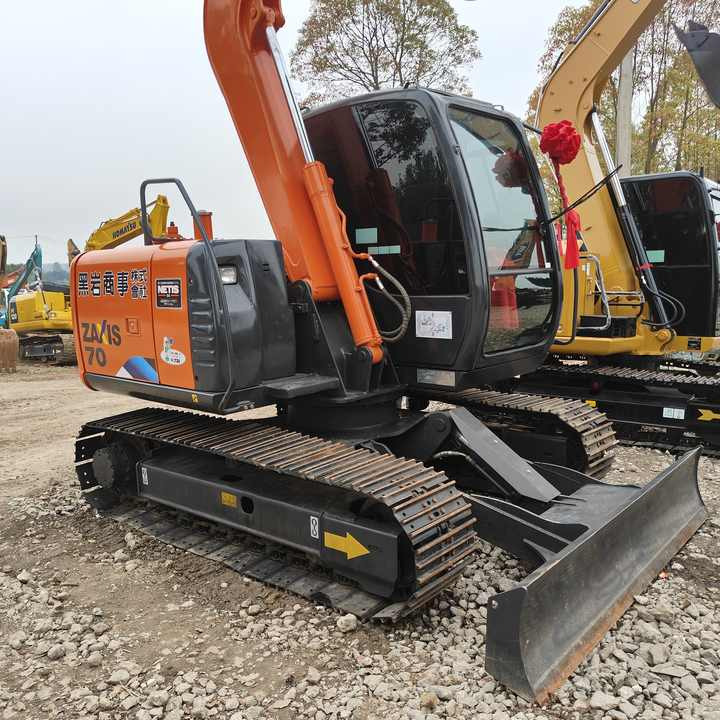 HITACHI ZX70 Original Japan Surplus Hitachi ZX70 for Sale - Lintekskavaator: pilt 1 HITACHI ZX70 Original Japan Surplus Hitachi ZX70 for Sale - Lintekskavaator: pilt 1