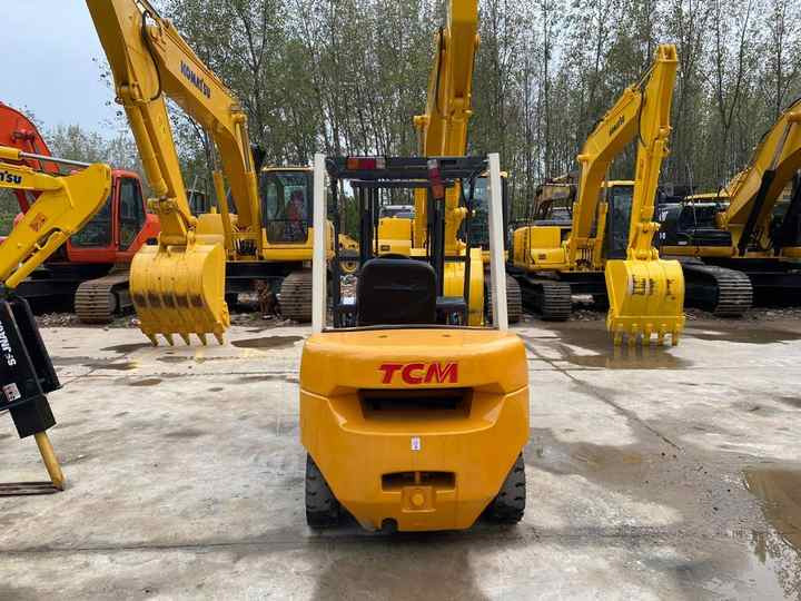 Japanese Forklifts Telehandler Used TCM Forklift Diesel Forklift 3Ton Pallet Truck - Kahveltõstuk: pilt 2 Japanese Forklifts Telehandler Used TCM Forklift Diesel Forklift 3Ton Pallet Truck - Kahveltõstuk: pilt 2