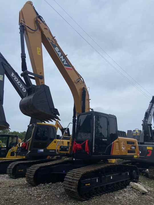 Kubota Engine Sany SY215C Excavator | 21900kg | Global Shipping Support - Lintekskavaator: pilt 2 Kubota Engine Sany SY215C Excavator | 21900kg | Global Shipping Support - Lintekskavaator: pilt 2
