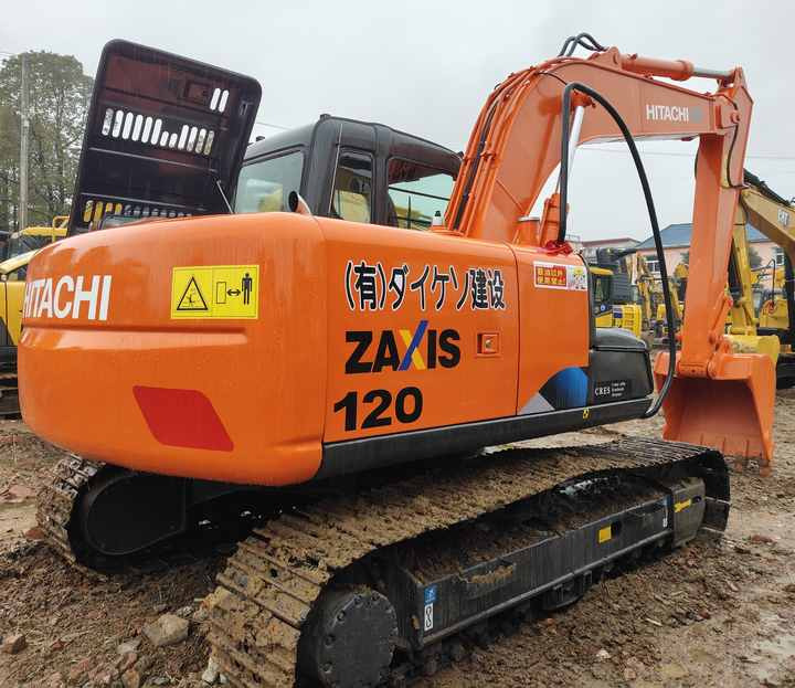 Original Hitachi ZX120 Crawler Excavator Low Hours Perfect for Various Projects Available Used Excavators for Sale - Lintekskavaator: pilt 3 Original Hitachi ZX120 Crawler Excavator Low Hours Perfect for Various Projects Available Used Excavators for Sale - Lintekskavaator: pilt 3