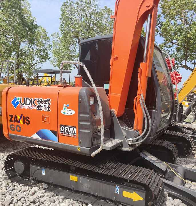 Original Japan Hitachi ZX60 Excavator Hitachi Excavator in Low Price for Hot Sale - Lintekskavaator: pilt 2 Original Japan Hitachi ZX60 Excavator Hitachi Excavator in Low Price for Hot Sale - Lintekskavaator: pilt 2