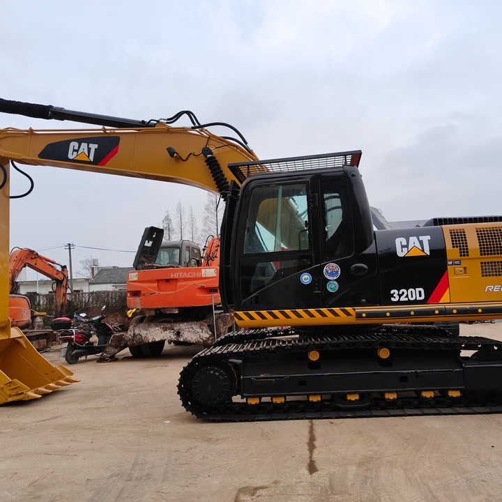 Lintekskavaator Second Hand Excavator 330D Used Low Price Caterpillar CAT 312D 315D 320D 325D in Good Condition: pilt 1