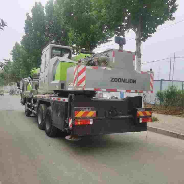 Truck Crane 25 Ton Used Truck Crane 25 Ton for Sale - Autokraana: pilt 5 Truck Crane 25 Ton Used Truck Crane 25 Ton for Sale - Autokraana: pilt 5