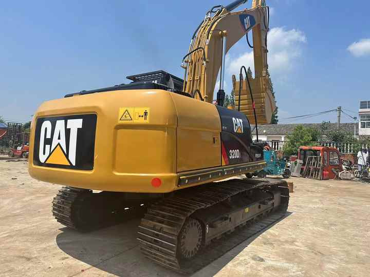 Used CAT 320D2 Excavator | Well-Maintained, Low Hours | Affordable Heavy Machinery for Construction & Mining! - Lintekskavaator: pilt 3 Used CAT 320D2 Excavator | Well-Maintained, Low Hours | Affordable Heavy Machinery for Construction & Mining! - Lintekskavaator: pilt 3