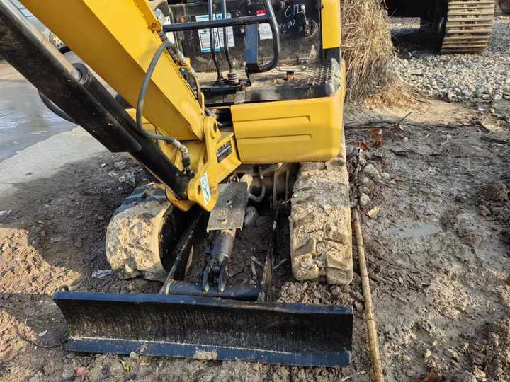 Used Digger CAT 301 Construction Machinery 2 Ton Construction Digger Used CAT 301 Cheap Excavator - Lintekskavaator: pilt 5 Used Digger CAT 301 Construction Machinery 2 Ton Construction Digger Used CAT 301 Cheap Excavator - Lintekskavaator: pilt 5