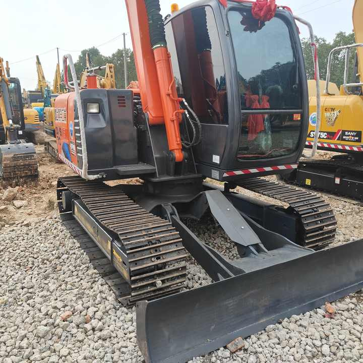 Used HITACHI ZX-70 - Ekskavaator: pilt 2 Used HITACHI ZX-70 - Ekskavaator: pilt 2