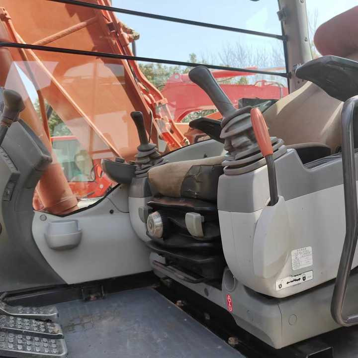 Ekskavaator Used Hitachi ZX130 Excavator Japan Made Hitachi Used Excavator Zx120 Zx130 for Sale [ Copy ] [ Copy ] [ Copy ] [ Copy ] [ Copy ]: pilt 6