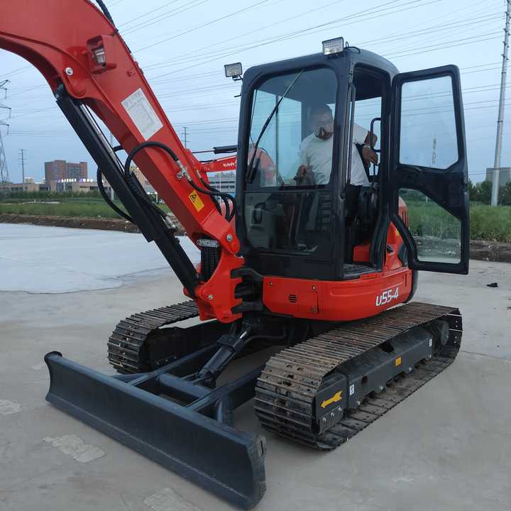 Used Kubota U55-4 Hydraulic Excavator | Ideal for Mining & Road Projects | Global Export Available - Lintekskavaator: pilt 3 Used Kubota U55-4 Hydraulic Excavator | Ideal for Mining & Road Projects | Global Export Available - Lintekskavaator: pilt 3