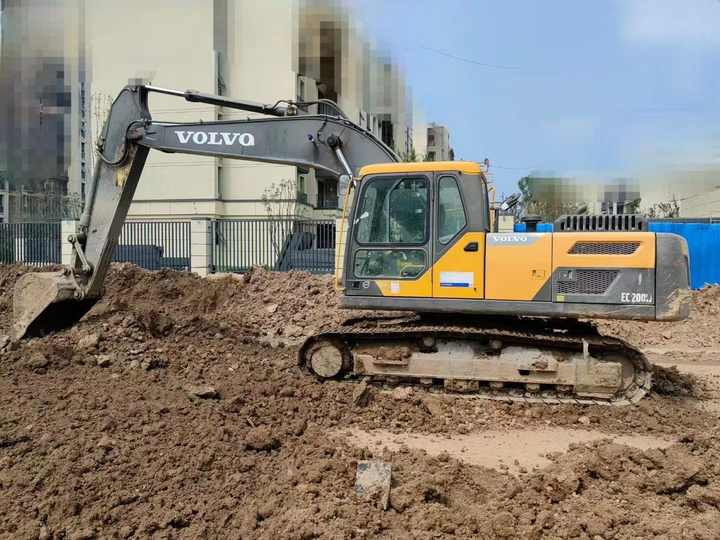 Used Volvo Brand Original EC200B Model Excavator with Good Working Condition for Sale - Lintekskavaator: pilt 3 Used Volvo Brand Original EC200B Model Excavator with Good Working Condition for Sale - Lintekskavaator: pilt 3