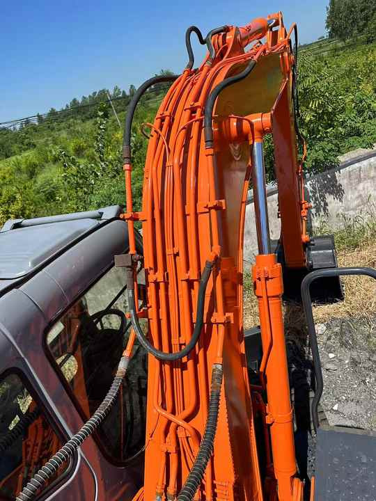 Ekskavaator Used Wheel Excavator Hitachi ZX 130W Made in Japan 13ton Hitachi Zx130w Wheel Excavator Price Used Hitachi Zx130 Excavator SALE [ Copy ] [ Copy ] [ Copy ] [ Copy ]: pilt 6