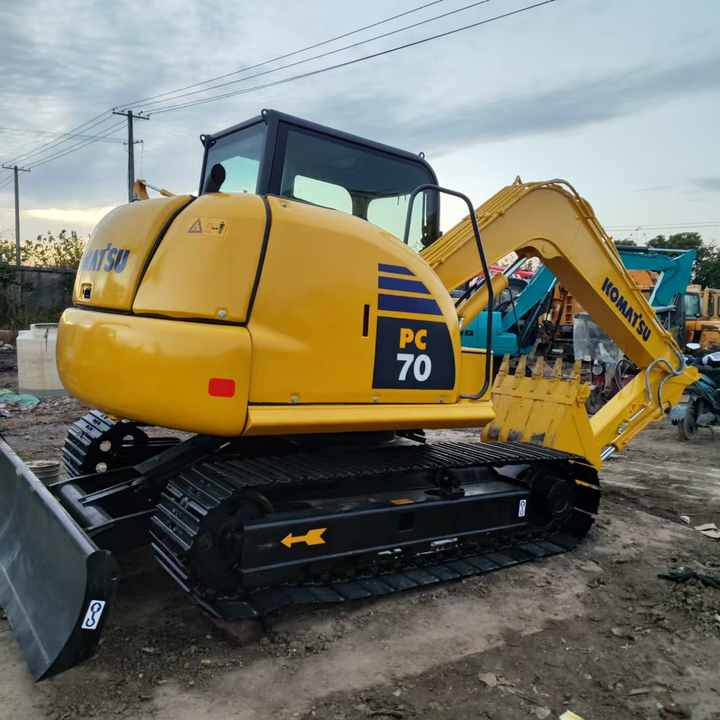 Used komatsu PC70-8 Model Excavator Second Hand Machine Popular Brand Korean komatsu Hydraulic Machinery - Ekskavaator: pilt 3 Used komatsu PC70-8 Model Excavator Second Hand Machine Popular Brand Korean komatsu Hydraulic Machinery - Ekskavaator: pilt 3