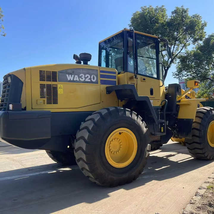 Used komatsu Wa320-5 Wheel Loader Second Hand Machine Popular Brand komatsu Hydraulic Machinery - Rataslaadur: pilt 1 Used komatsu Wa320-5 Wheel Loader Second Hand Machine Popular Brand komatsu Hydraulic Machinery - Rataslaadur: pilt 1