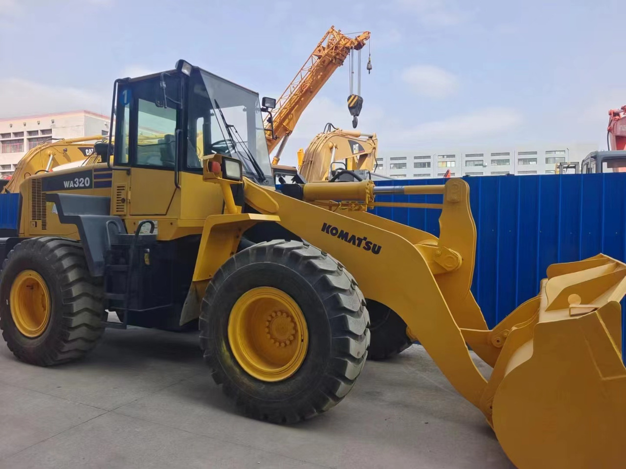 Komatsu wa320-5 - Rataslaadur: pilt 1 Komatsu wa320-5 - Rataslaadur: pilt 1