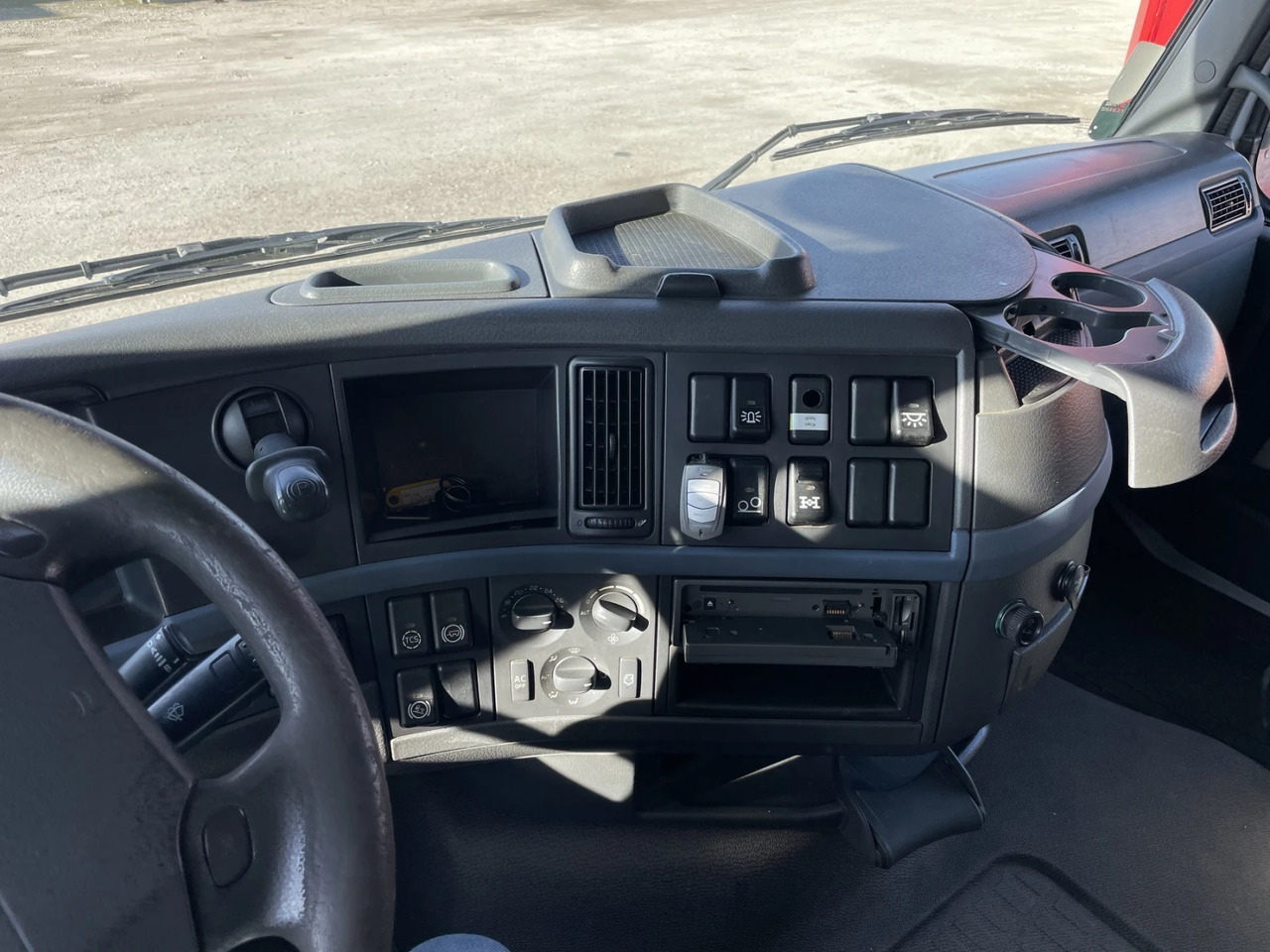 Madelveok/ Platvormveok, Kraanaga veoauto Volvo Fh 12 6х6, Кран, Нов внос: pilt 12