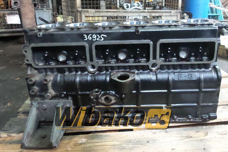 Block Engine / Motor Isuzu A-6BG1TQB 978025 - Silindriplokk - Ehitusmasinad: pilt 1 Block Engine / Motor Isuzu A-6BG1TQB 978025 - Silindriplokk - Ehitusmasinad: pilt 1