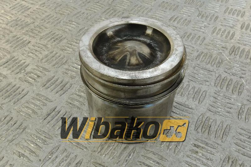 Engine piston Komatsu 6754-31-2111 - Kolvid/ Rõngad/ Puksid - Ehitusmasinad: pilt 1 Engine piston Komatsu 6754-31-2111 - Kolvid/ Rõngad/ Puksid - Ehitusmasinad: pilt 1
