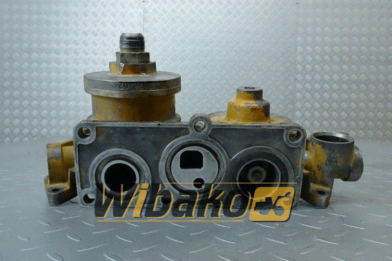 Oil filter bracket Caterpillar 166-1329 - Õlifilter - Ehitusmasinad: pilt 1 Oil filter bracket Caterpillar 166-1329 - Õlifilter - Ehitusmasinad: pilt 1