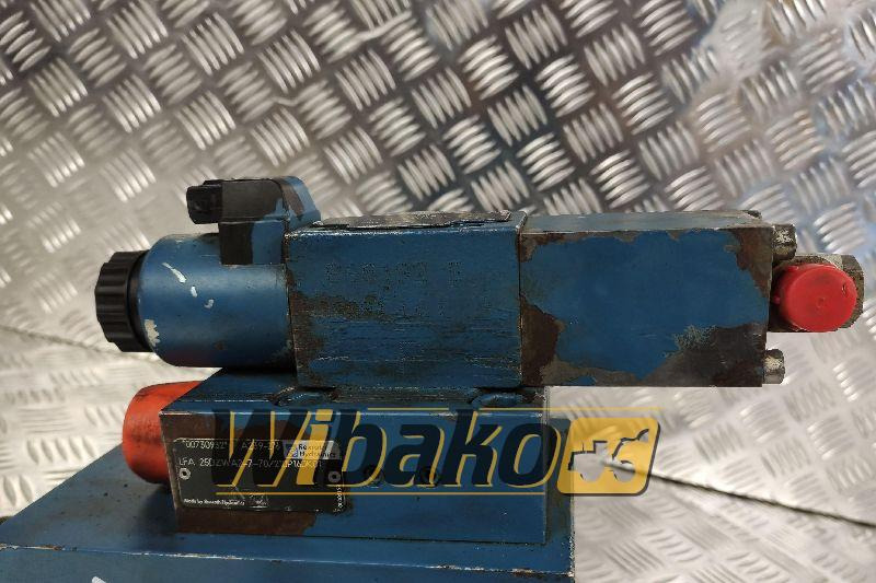 Valves set Rexroth LFA25DZWA2-7-70/210P160K01 A239-276 / 00730932 - Hüdrauliline klapp - Ehitusmasinad: pilt 1 Valves set Rexroth LFA25DZWA2-7-70/210P160K01 A239-276 / 00730932 - Hüdrauliline klapp - Ehitusmasinad: pilt 1