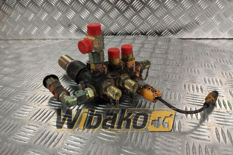 Valves set Wabco 4773970170 2993 - Hüdrauliline klapp - Ehitusmasinad: pilt 2 Valves set Wabco 4773970170 2993 - Hüdrauliline klapp - Ehitusmasinad: pilt 2