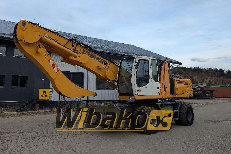 Wheel excavator Liebherr A924C - Ratastel ekskavaator: pilt 1 Wheel excavator Liebherr A924C - Ratastel ekskavaator: pilt 1