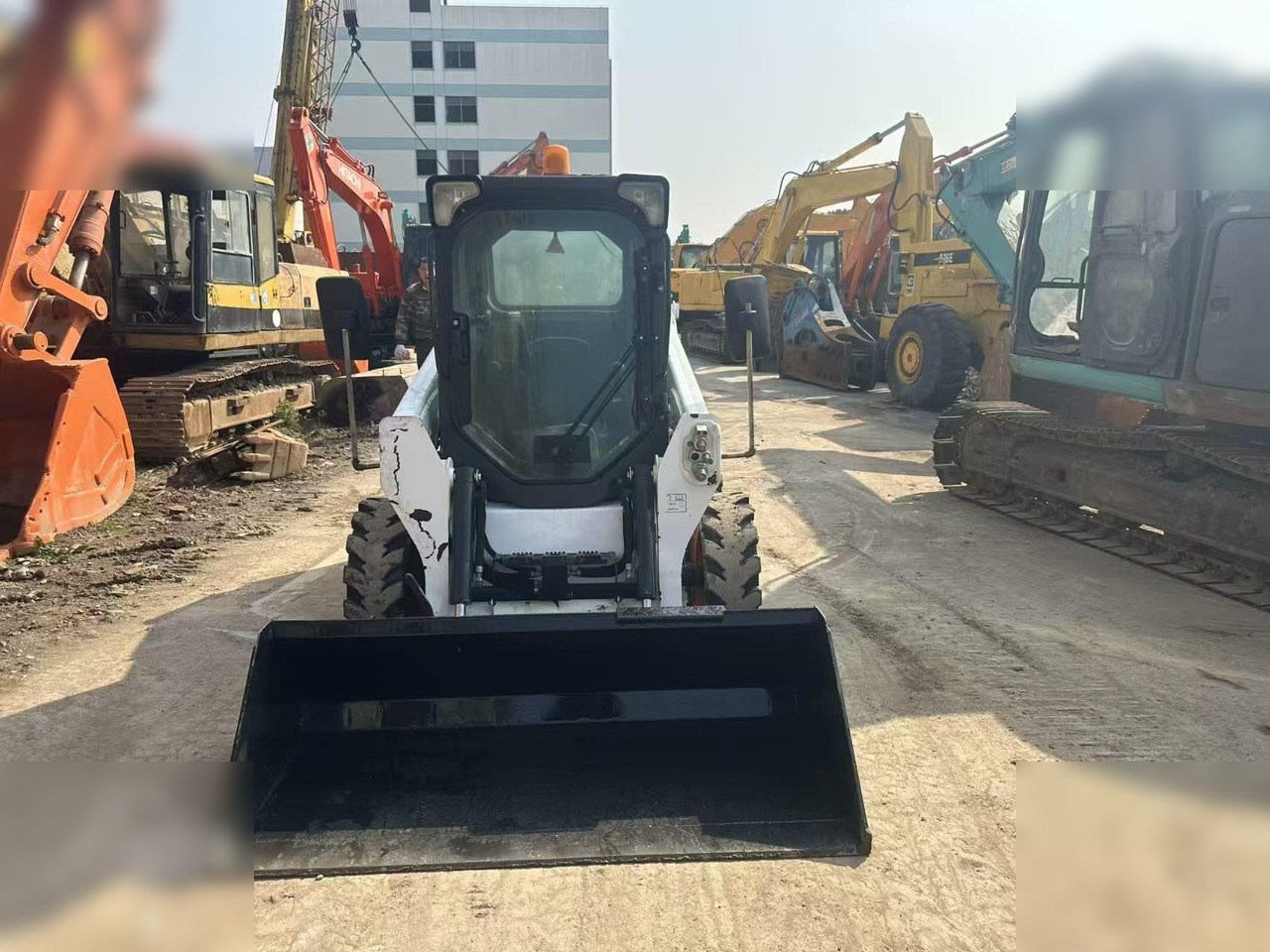 BOBCAT S550 - Kompaktlaadur: pilt 1 BOBCAT S550 - Kompaktlaadur: pilt 1