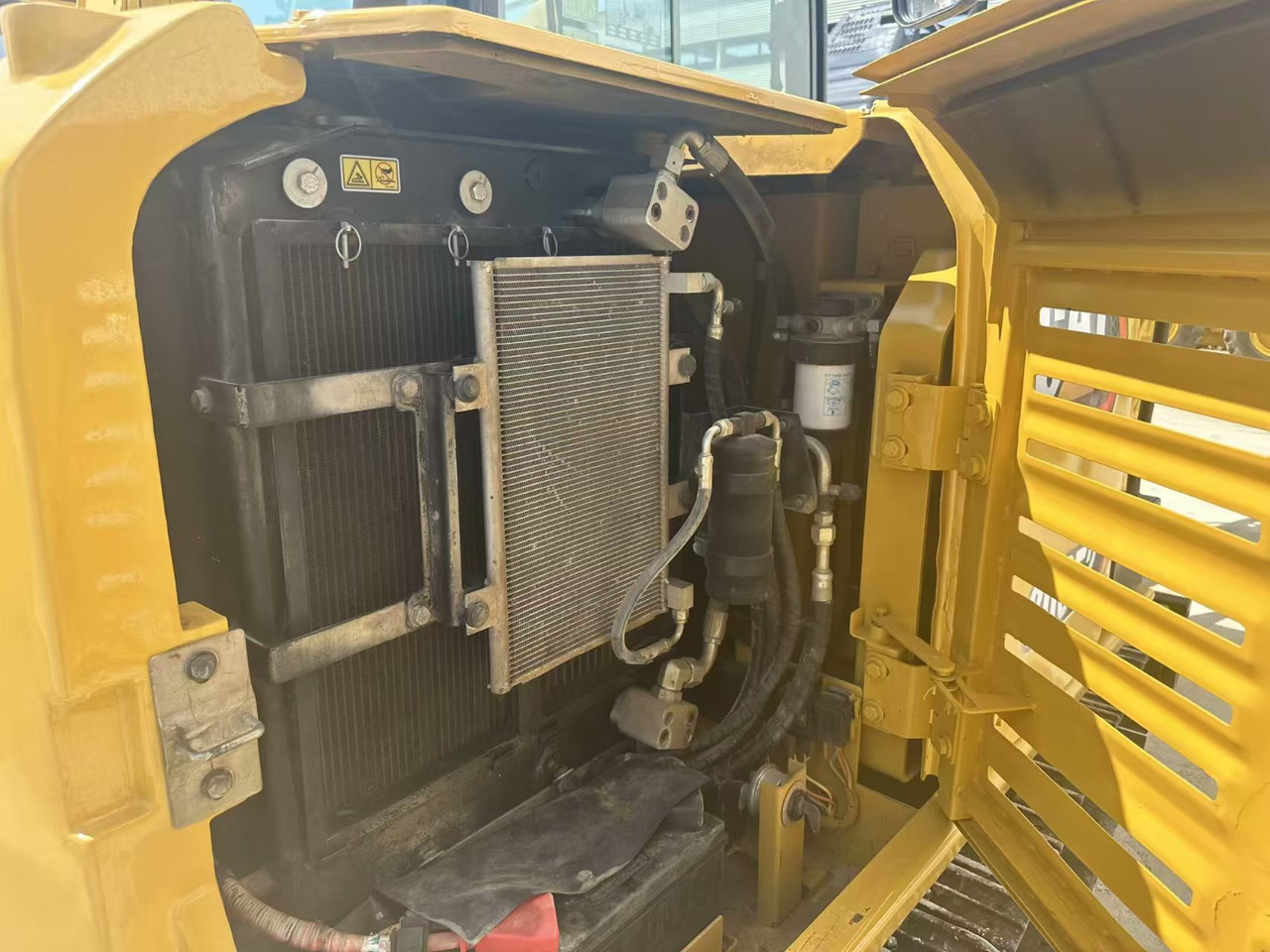 CATERPILLAR 306E2 - Lintekskavaator: pilt 3 CATERPILLAR 306E2 - Lintekskavaator: pilt 3