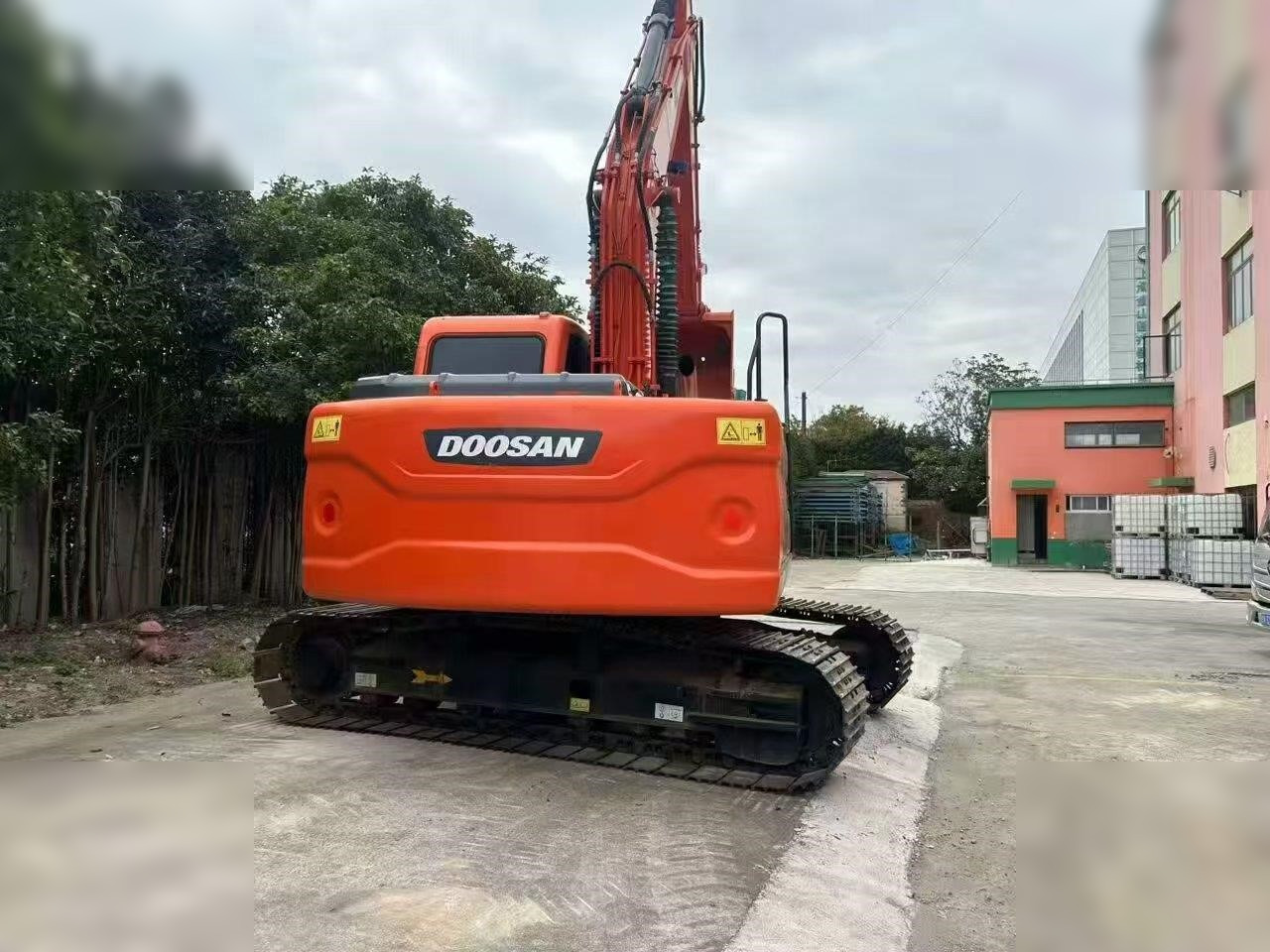 DOOSAN DX150W-9C - Ratastel ekskavaator: pilt 5 DOOSAN DX150W-9C - Ratastel ekskavaator: pilt 5
