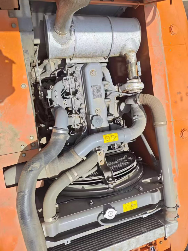 HITACHI ZX160 - Lintekskavaator: pilt 5 HITACHI ZX160 - Lintekskavaator: pilt 5