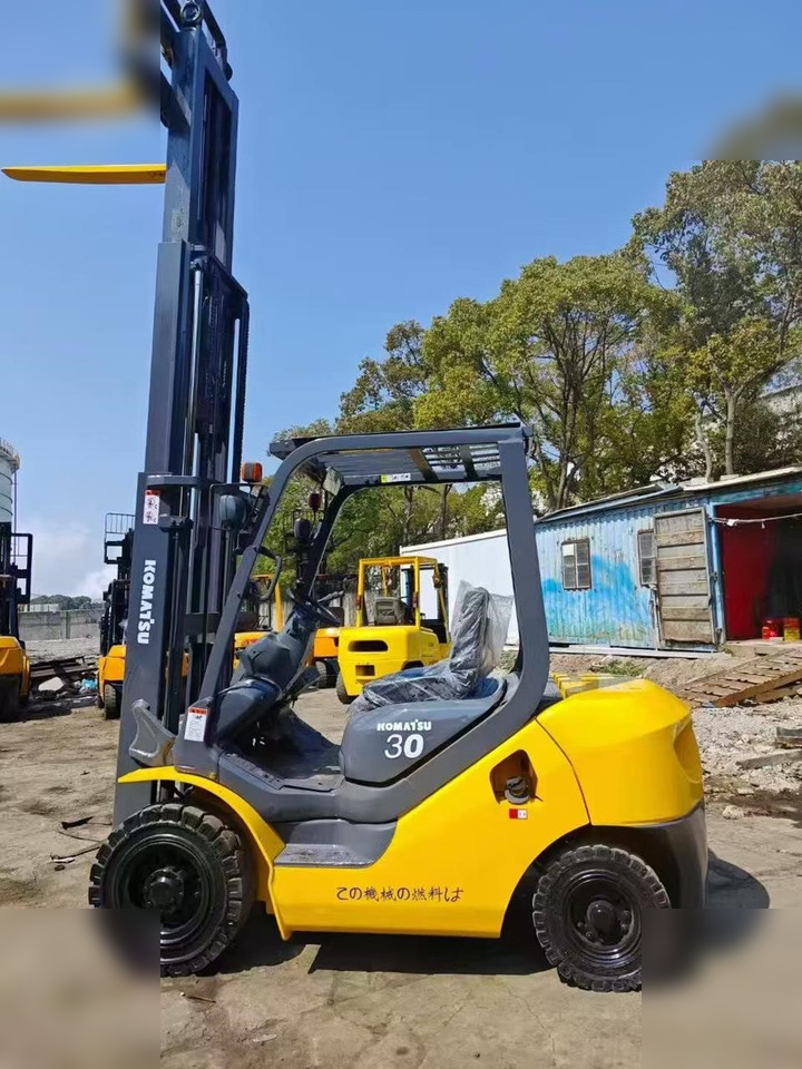 KOMATSU FD30-7 - Gaasitõstuk: pilt 1 KOMATSU FD30-7 - Gaasitõstuk: pilt 1