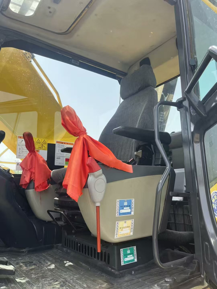 KOMATSU pc200 - Lintekskavaator: pilt 5 KOMATSU pc200 - Lintekskavaator: pilt 5