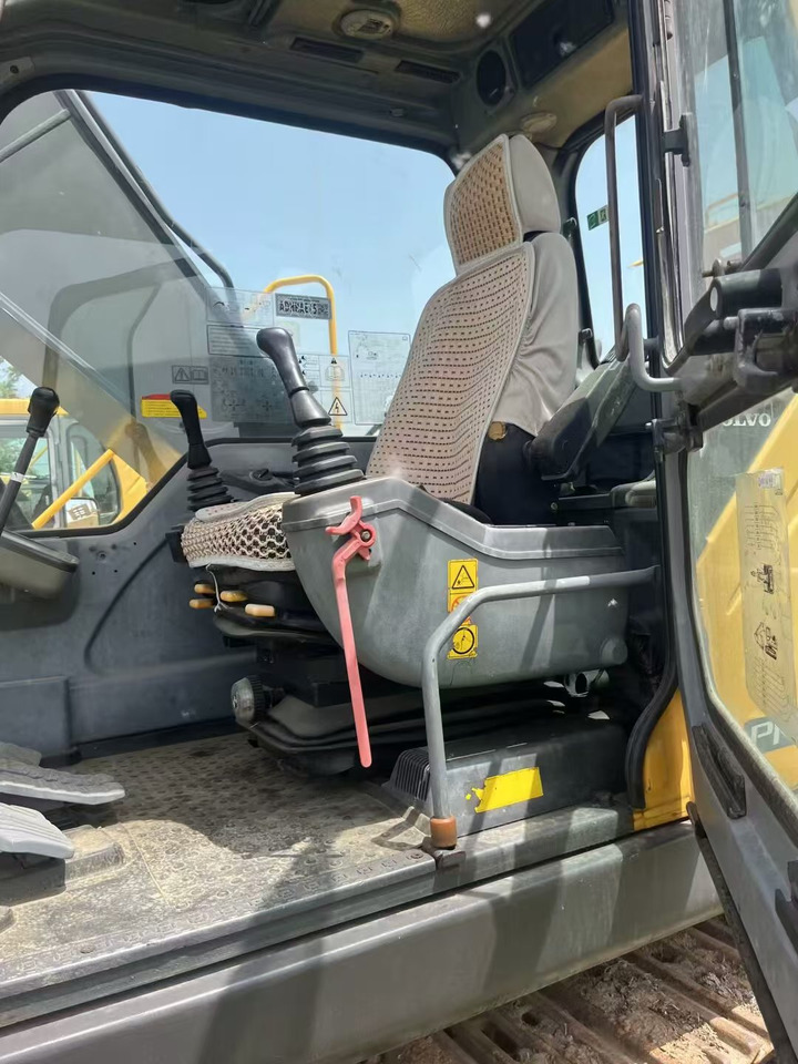 Volvo EC210 - Lintekskavaator: pilt 2 Volvo EC210 - Lintekskavaator: pilt 2