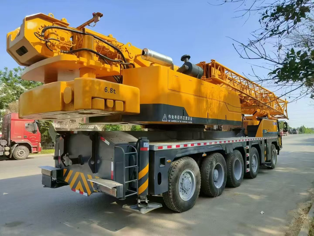 XCMG 100-ton - Autokraana: pilt 2 XCMG 100-ton - Autokraana: pilt 2