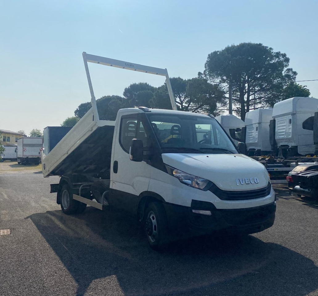 IVECO DAILY 35C12 - Tarbesõiduk kallur: pilt 3 IVECO DAILY 35C12 - Tarbesõiduk kallur: pilt 3