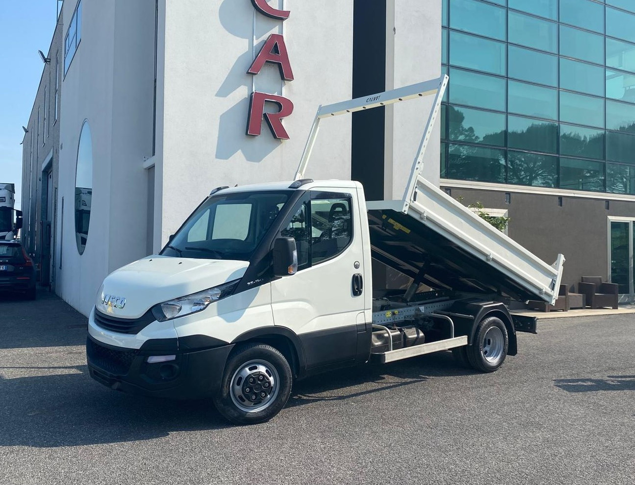 IVECO DAILY 35C12 - Tarbesõiduk kallur: pilt 1 IVECO DAILY 35C12 - Tarbesõiduk kallur: pilt 1