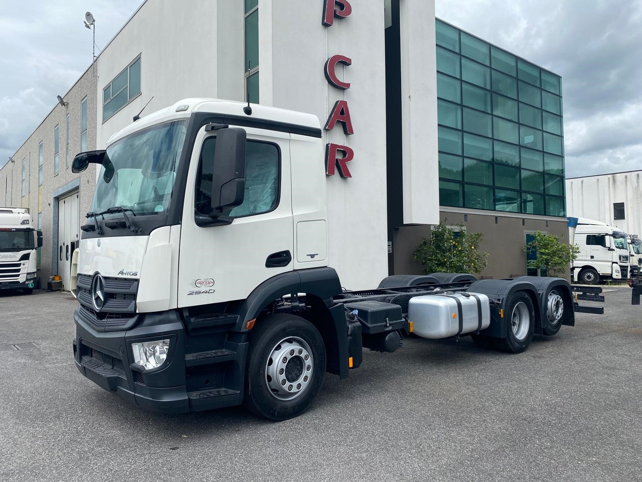 MERCEDES-BENZ ANTOS 25.40 - Kabiinišassiiga veoauto: pilt 1 MERCEDES-BENZ ANTOS 25.40 - Kabiinišassiiga veoauto: pilt 1