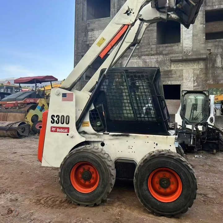 100%Ready Bobcat S300 Well Sold Most Famous Brand High Quality Bobcat S300 Skid Steer Loader for Sale - Kompaktlaadur: pilt 1 100%Ready Bobcat S300 Well Sold Most Famous Brand High Quality Bobcat S300 Skid Steer Loader for Sale - Kompaktlaadur: pilt 1