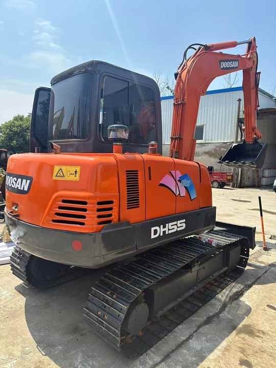 90% New Mini Excavator Doosan DH55 Second-hand Excavator 5 Ton Mini Used Excavator for Sale in Low Price - Miniekskavaator: pilt 2 90% New Mini Excavator Doosan DH55 Second-hand Excavator 5 Ton Mini Used Excavator for Sale in Low Price - Miniekskavaator: pilt 2
